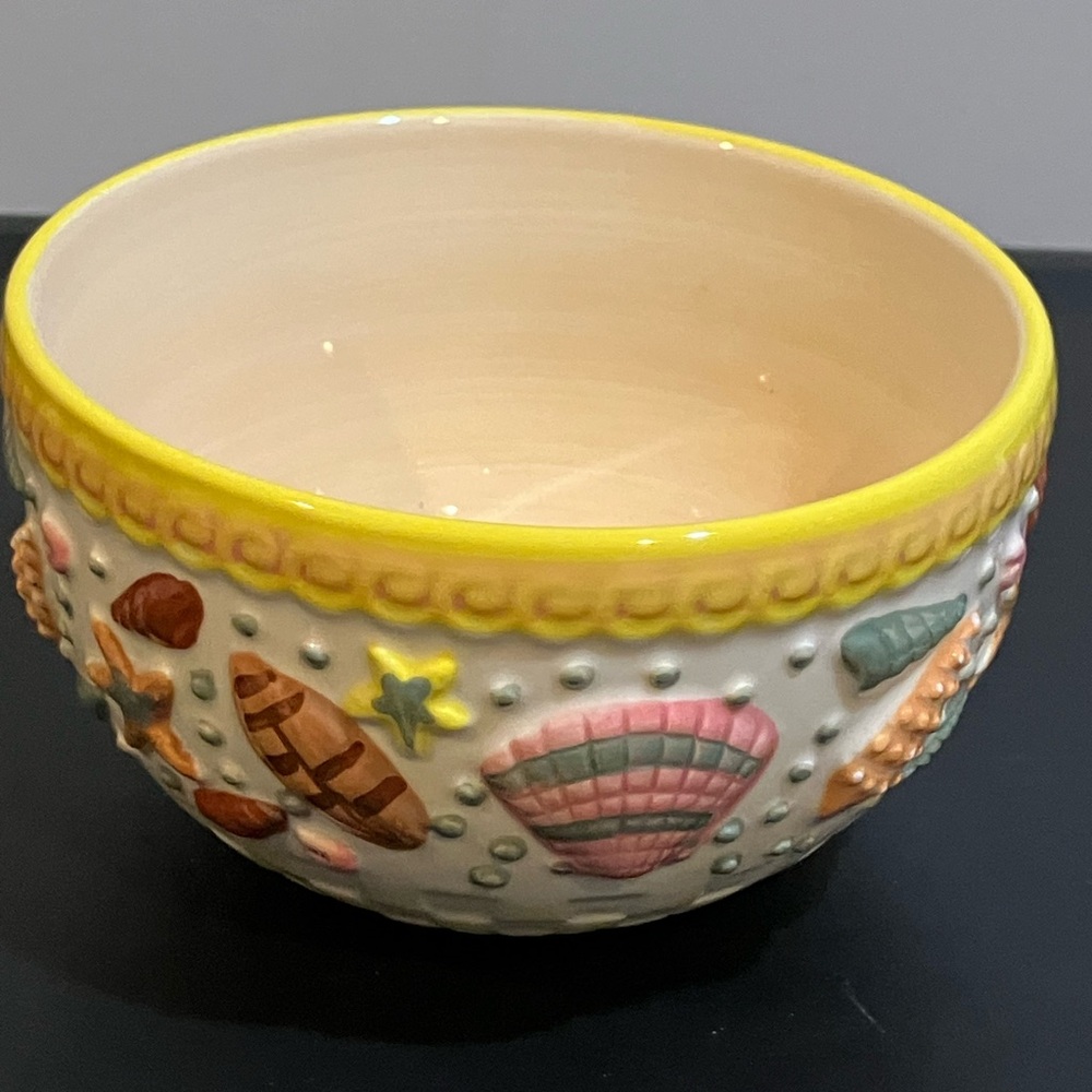 New Temp-tations By Tara Summer Shells 1 Quart Bowl Serving Dish Sea Ocean Beach